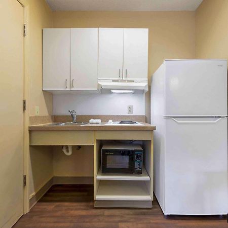 Extended Stay America Select Suites - Jacksonville Salisbury Rd Southpoint Exterior photo