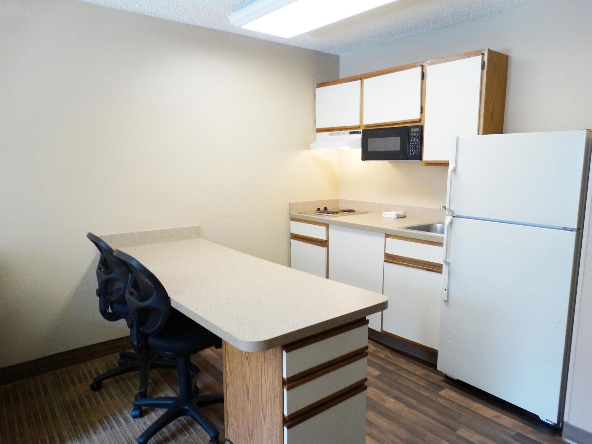 Extended Stay America Select Suites - Jacksonville Salisbury Rd Southpoint Exterior photo