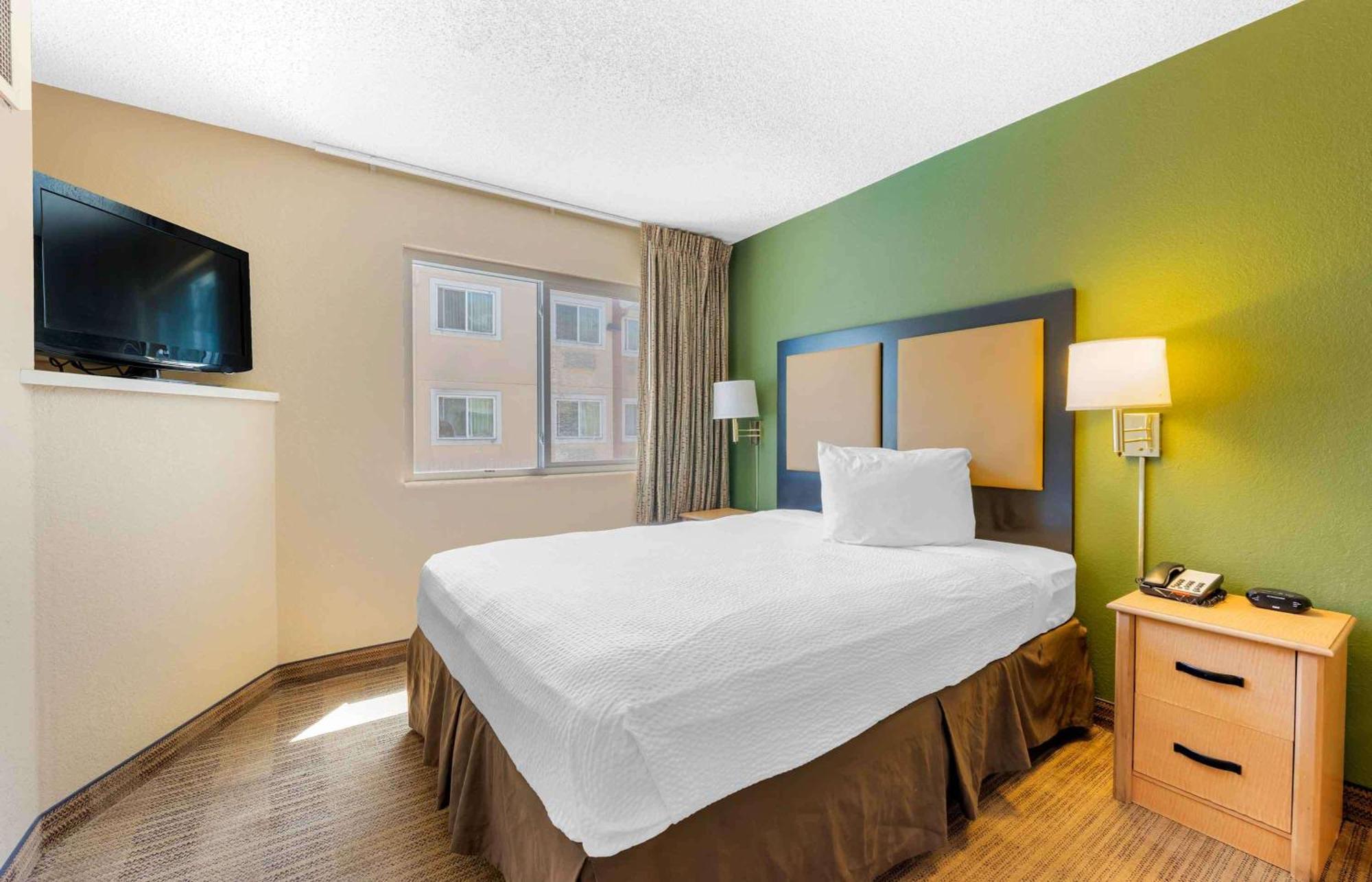 Extended Stay America Select Suites - Jacksonville Salisbury Rd Southpoint Exterior photo